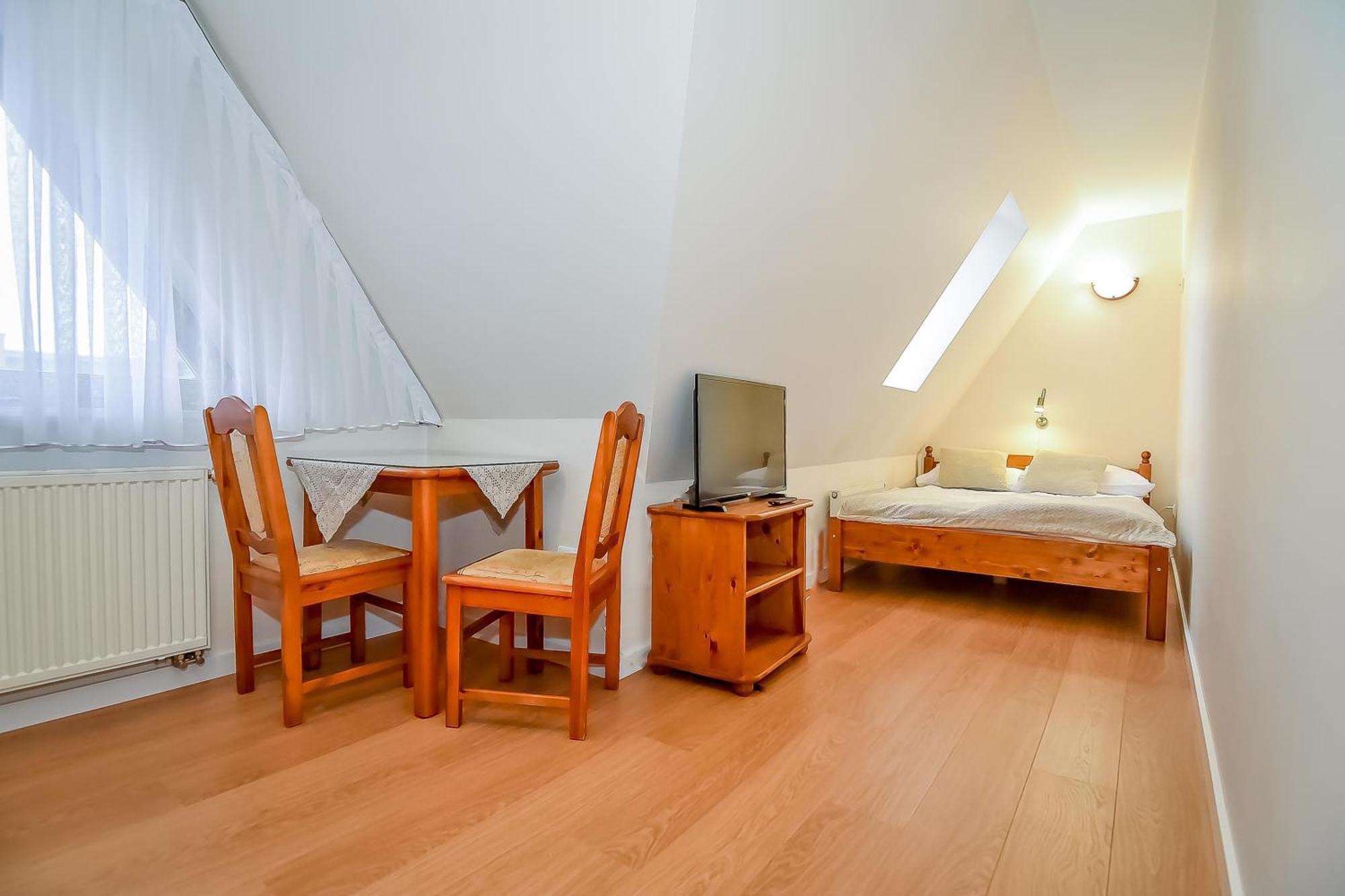 Hawran Bed & Breakfast *